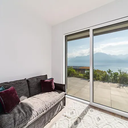 Modern 5-star In Glion - Underfloor Heating Vila *